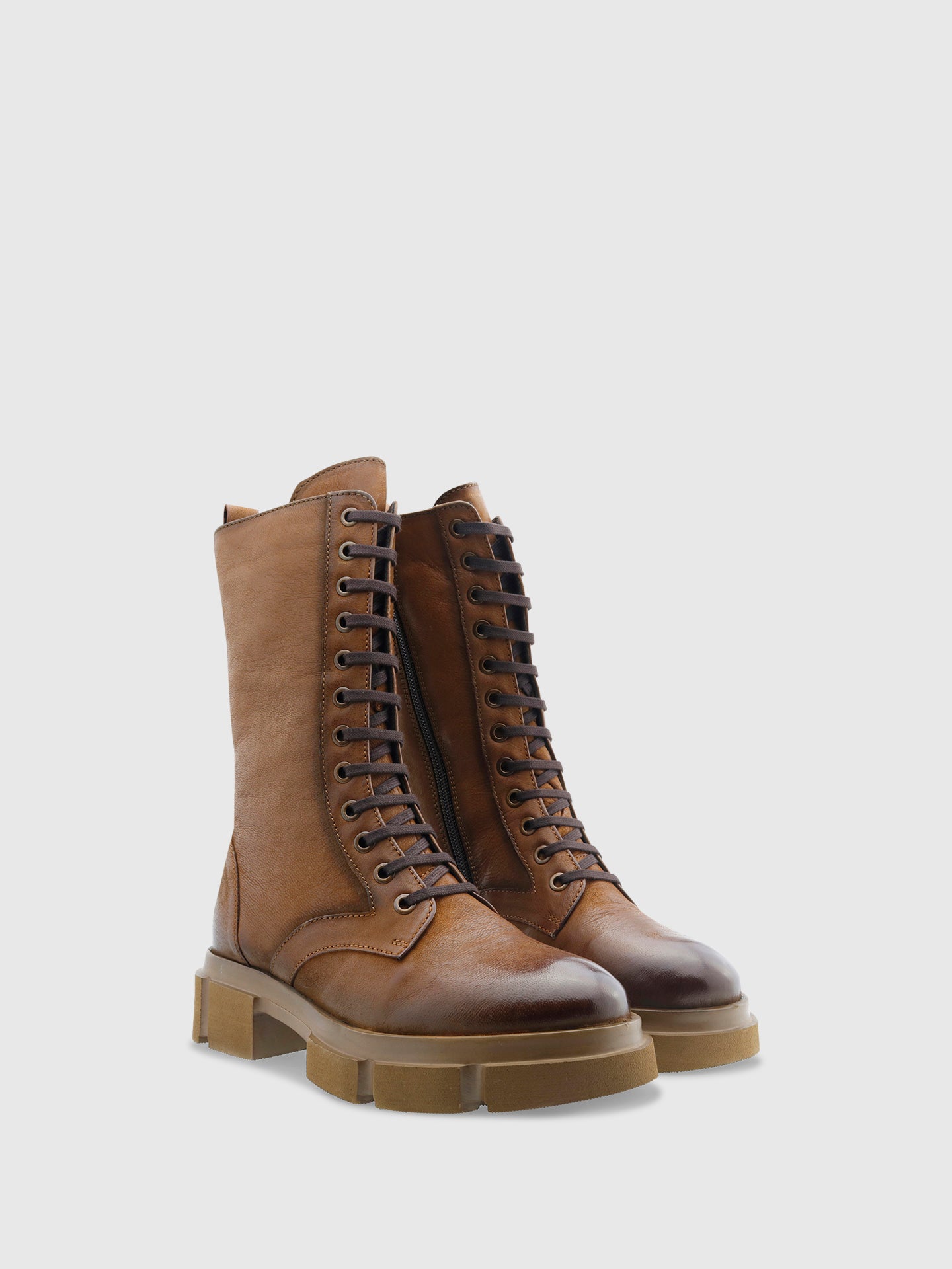 PARODI SHOES Botas com Atacadores em Castanho